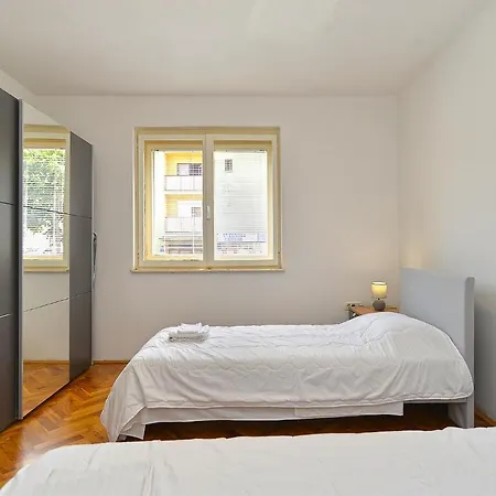 2288 Apartment Pula