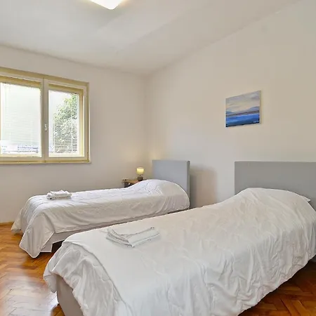 Apartment 2288 *