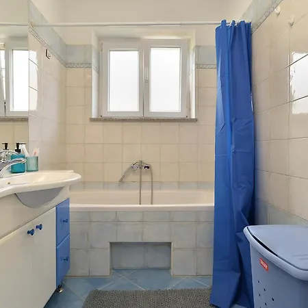 2288 Apartment